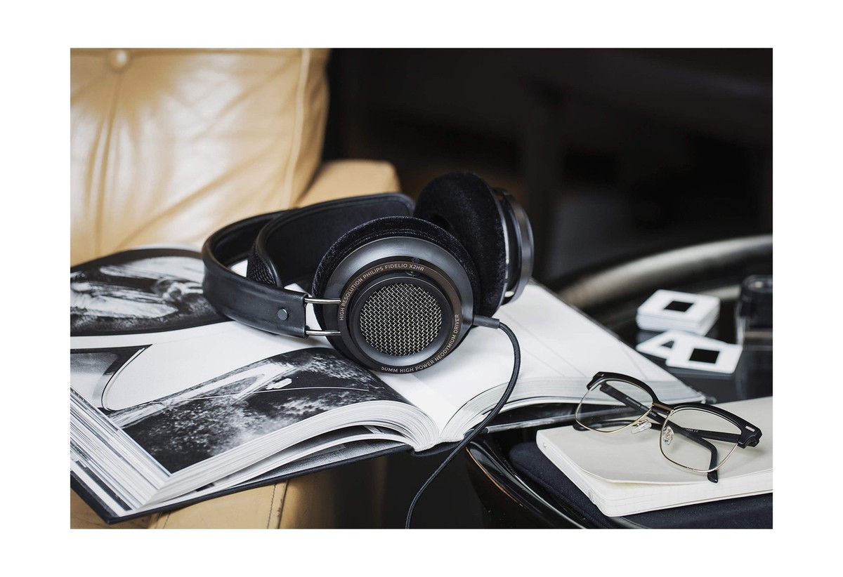 Philips X2HR/00 Fidelio X2HR Over-ear Headphone - Black for