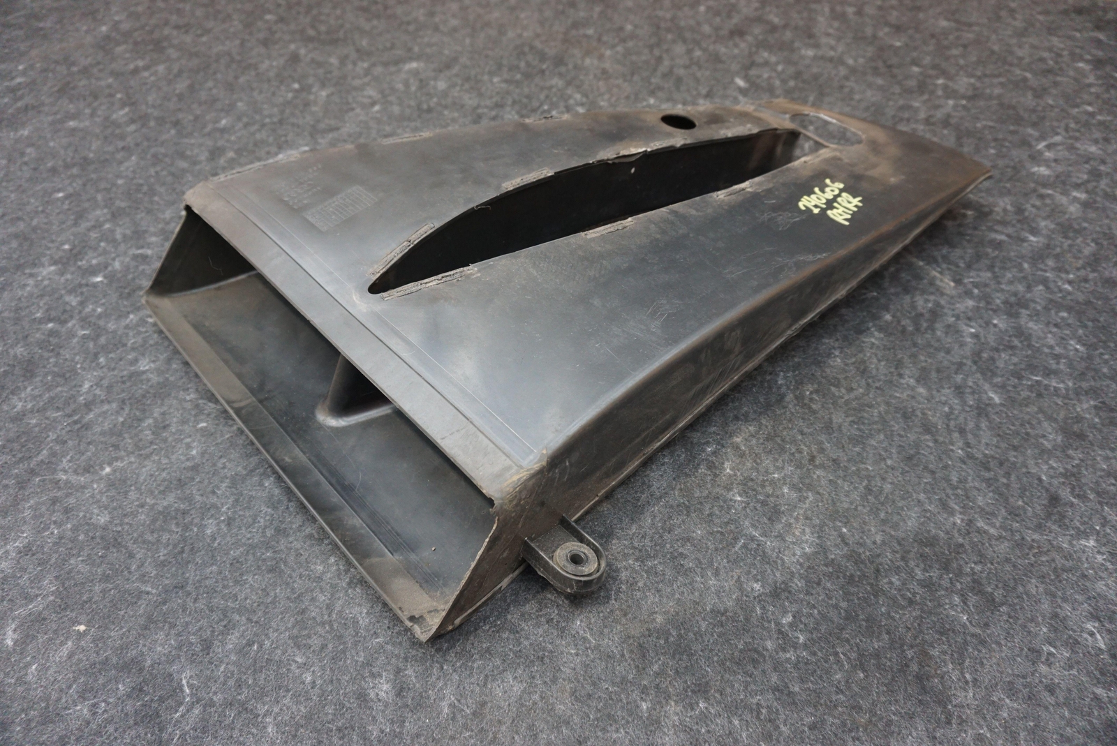 Transmission Oil Cooler Air Duct Black OEM 420117336 Audi R8 Type 42 2008-12