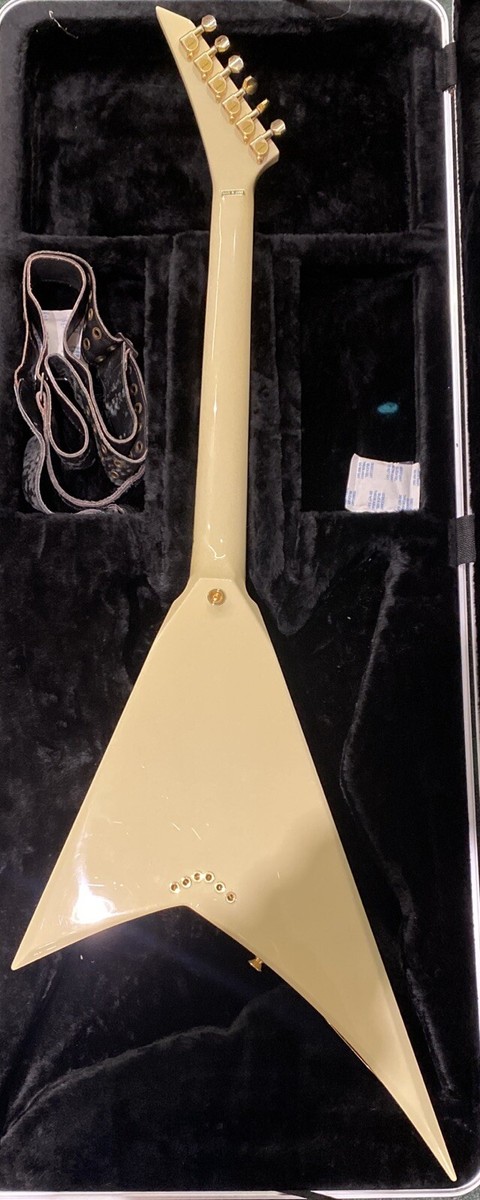 2006 Jackson Pro Series RR5 Randy Rhoads Ivory w/ Seymour Duncan