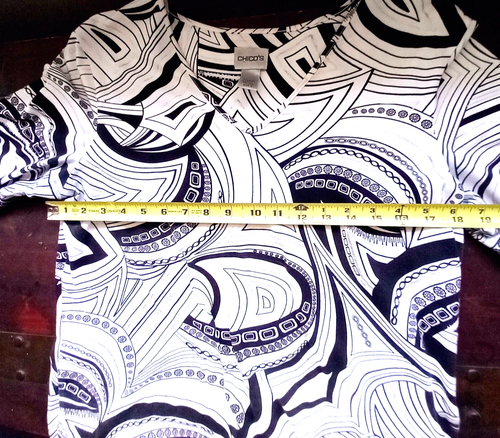 Chicos2 Size M Cotton Stretch Knit Top V-Neck White Black - Picture 4 of 8