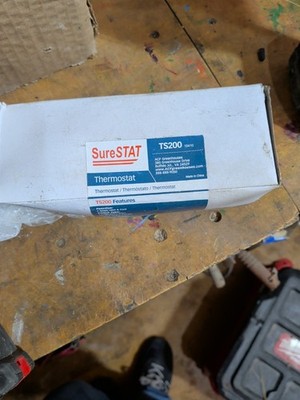 SureSTAT thermostat Ts200
