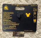 Disney Mickey Mouse Visa Rewards Credit Card Exclusive Dangler Pin 2026 — photo 4
