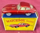 Vintage Lesney Matchbox No 32 "E" Type Jaguar w/ Box