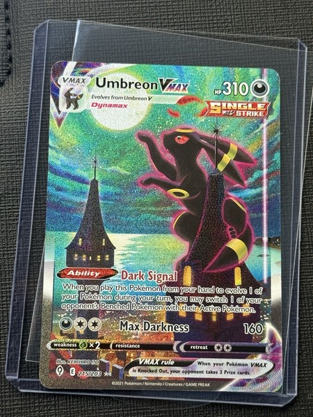Pokemon Evolving Skies Umbreon215/203