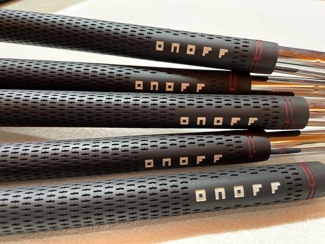 ONOFF 2017 KURO FORGED Iron Set 6 Pw Golf Clubs Excellent