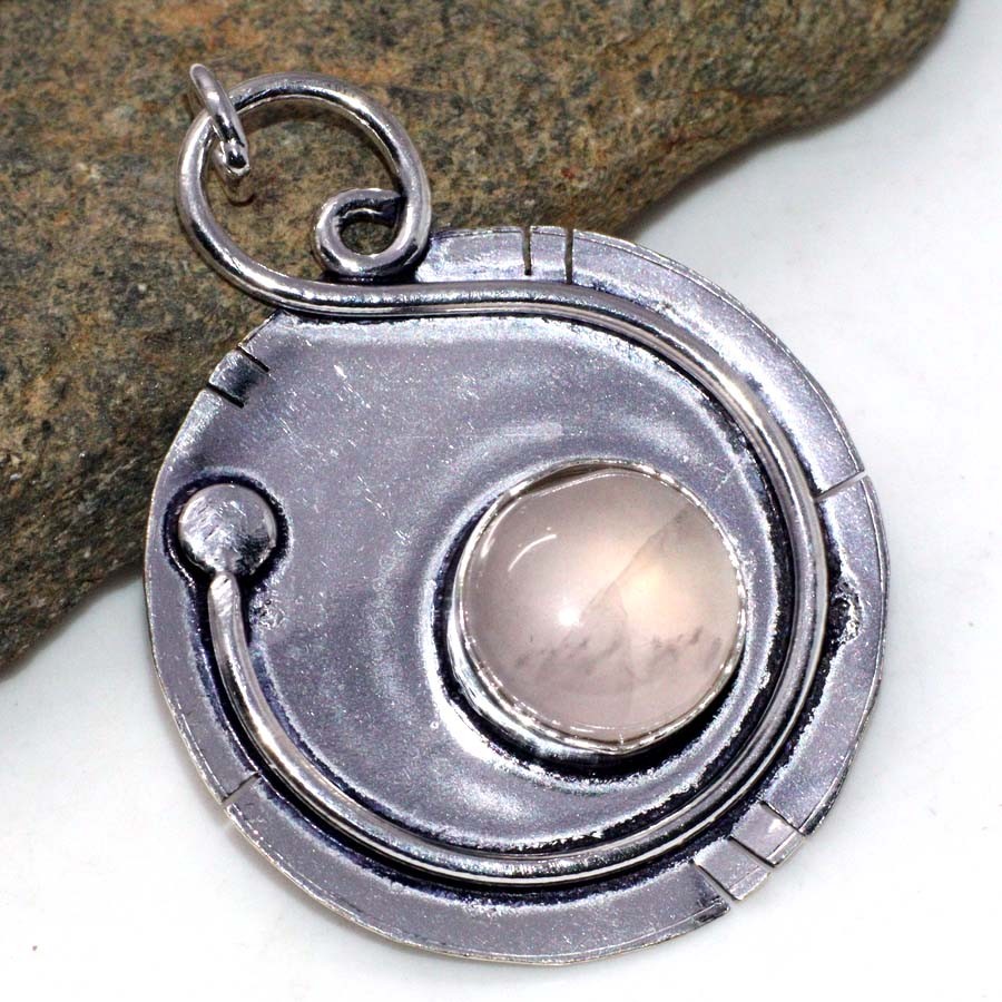 925 Silver Plated Rose Quartz Ethnic Round Pendant Jewelry Size 1.7