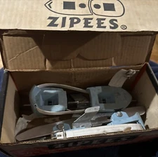 Vintage Zipees Outrigger Blue Ice Skates For Beginners Original Box