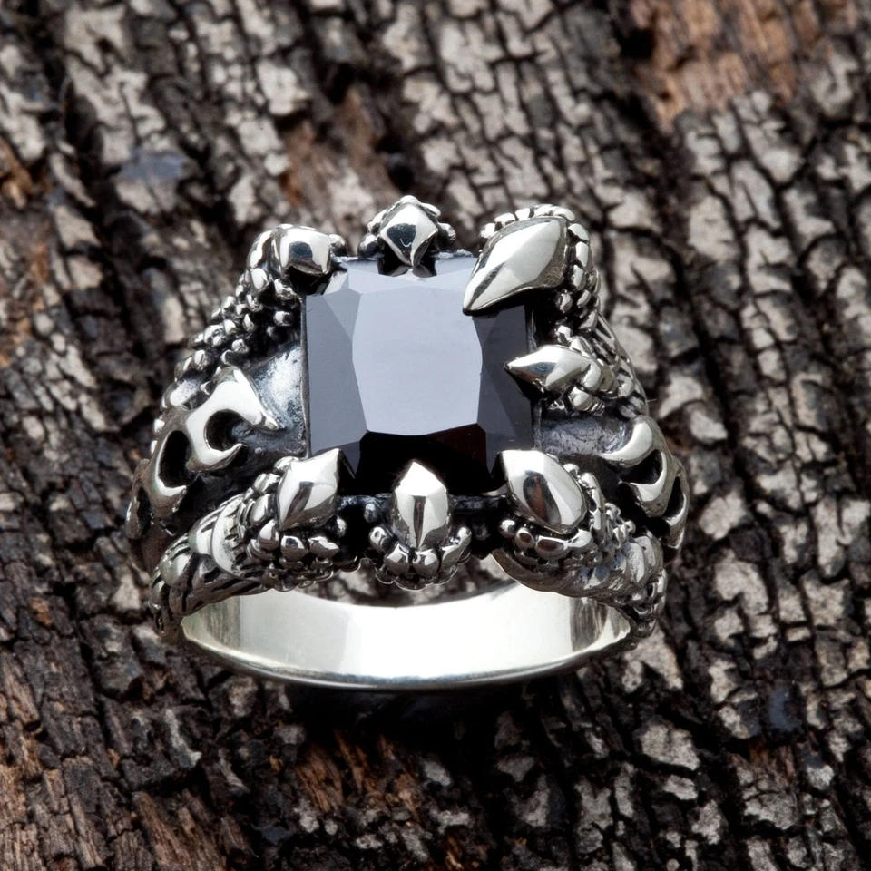 Anelli artiglio gotico onice nero - Immagine 2 di 4