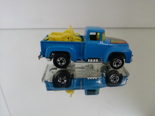 Hot Wheels Ford 56 Hi HAULER pick up camion con 2 moto buono - Foto 6 di 7