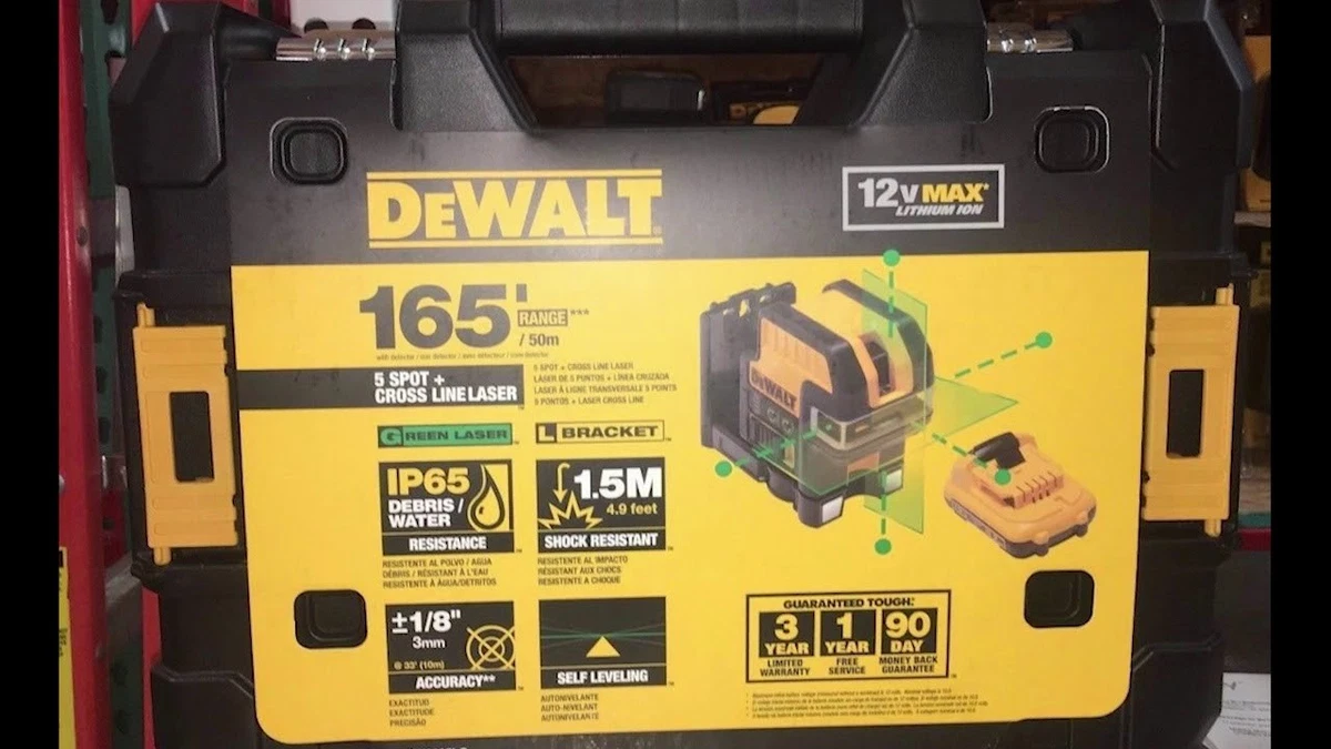 NEW DEWALT DW0825LG 12 VOLT SPOT CROSS LINE LASER LEVEL 155#039; RANGE  KIT 2667301 885911492225 eBay