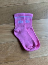Alo Yoga Unisex Half Crew Throwbacks pink socks Size Medium