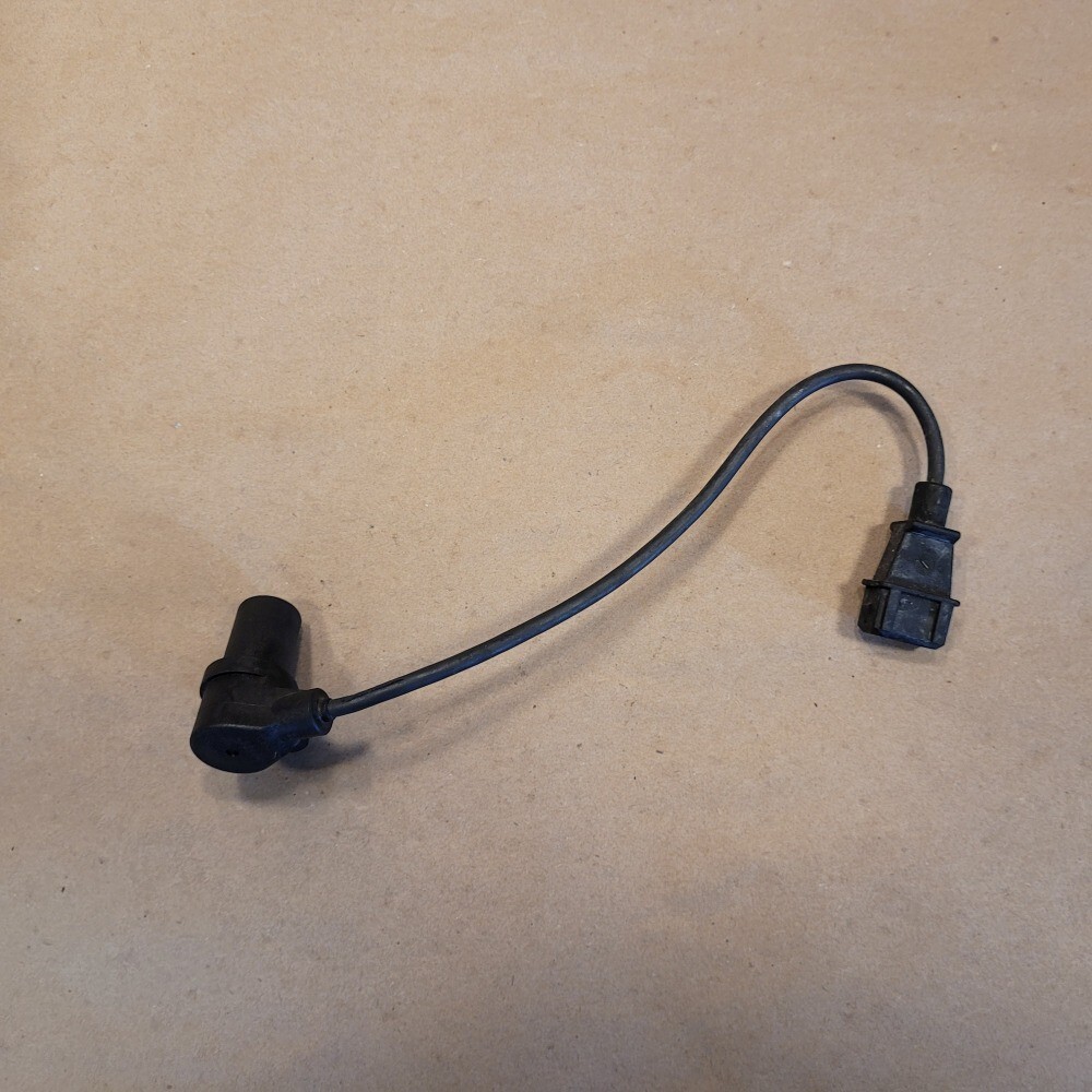 Ferrari 575 Maranello Bosch Camshaft Sensor 0261210237