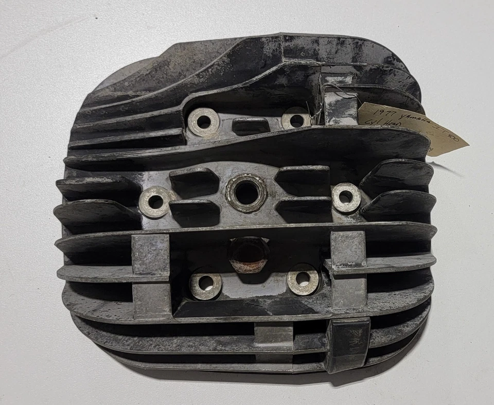 Головка блока цилиндров 1977 Yamaha IT400 IT 400 77 YZ400 - Изображение 4 из 4