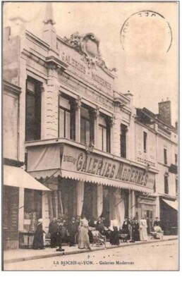 85.LA Roche-Sur-Yon.galeries Modern