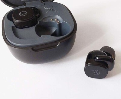 audio−technica ATH-SQ1TW BLACK Audio-Technica ATH-SQ1TWBK Bluetooth True Wireless Earphones
