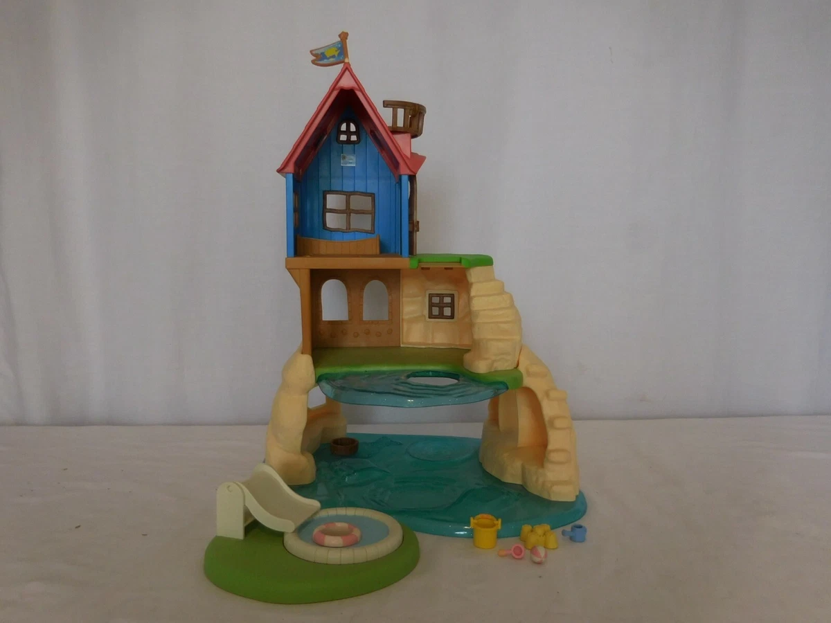 Sylvanian secret island best sale playhouse