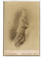 CAB PHOTO CUTE BOY FROM JANESVILLE,  WIS, GREAT SUIT, STUDIO PORTRAIT