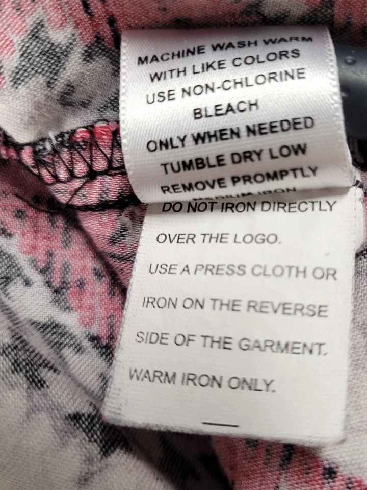 Blusa Médica Koi (L) Multicolor Floral Manga Corta 3 Bolsillos Elástico Cuello Foto 2 de 4