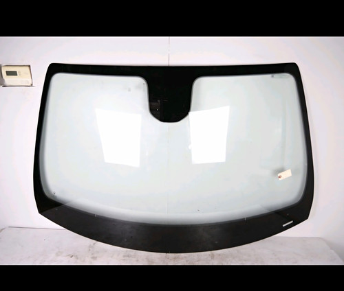 Maserati Ghibli 2014-2023 Front Door glass Photo - $650