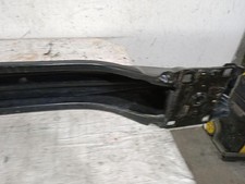 T2H1134 5572138 halter mitte stoßfänger stoßstange h. JAGUAR XE X760 2.0 D