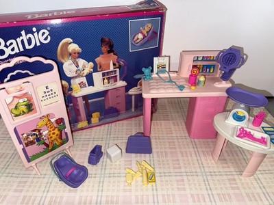 Vintage Barbie Baby Care Center Spielset Spielzeug Puppe