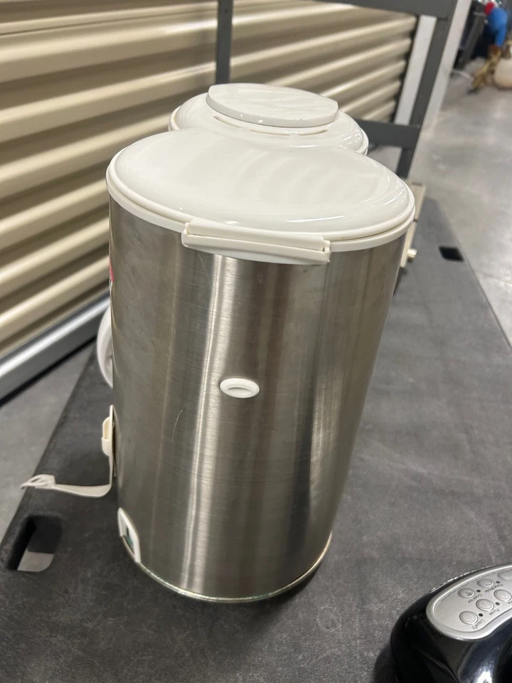 Cafetera de goteo Saeco Venus blanca de 8 tazas con modelo de jarra de cerámica térmica Foto 4 de 4