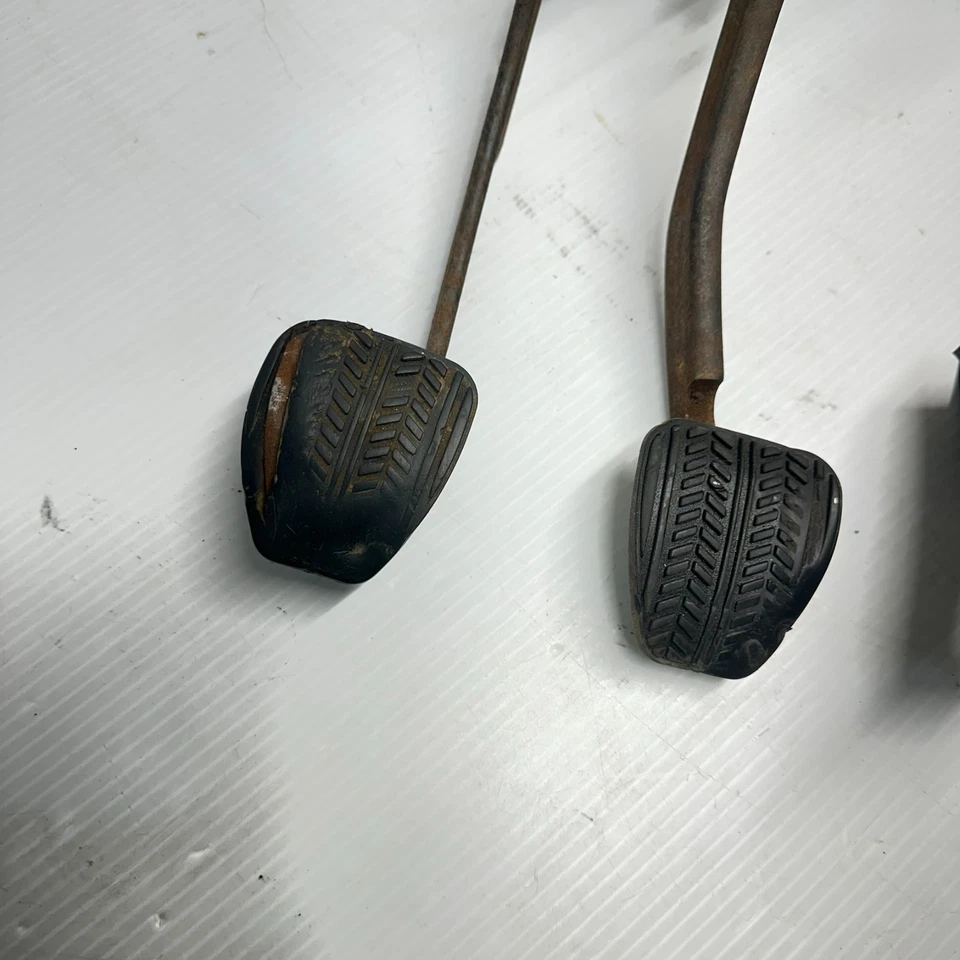 1994-2004 Ford Mustang GT Clutch Pedal Assembly Gas Pedal Quadrant Foto 2 de 4