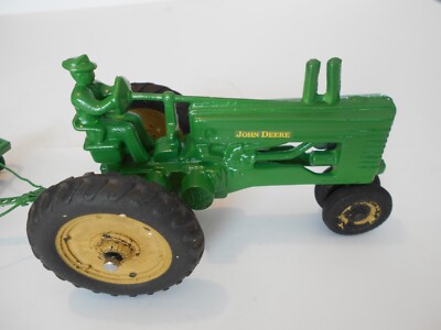 Tracteur Ertl John Deere 1947 Model G – 1/16, Neuf En Boîte