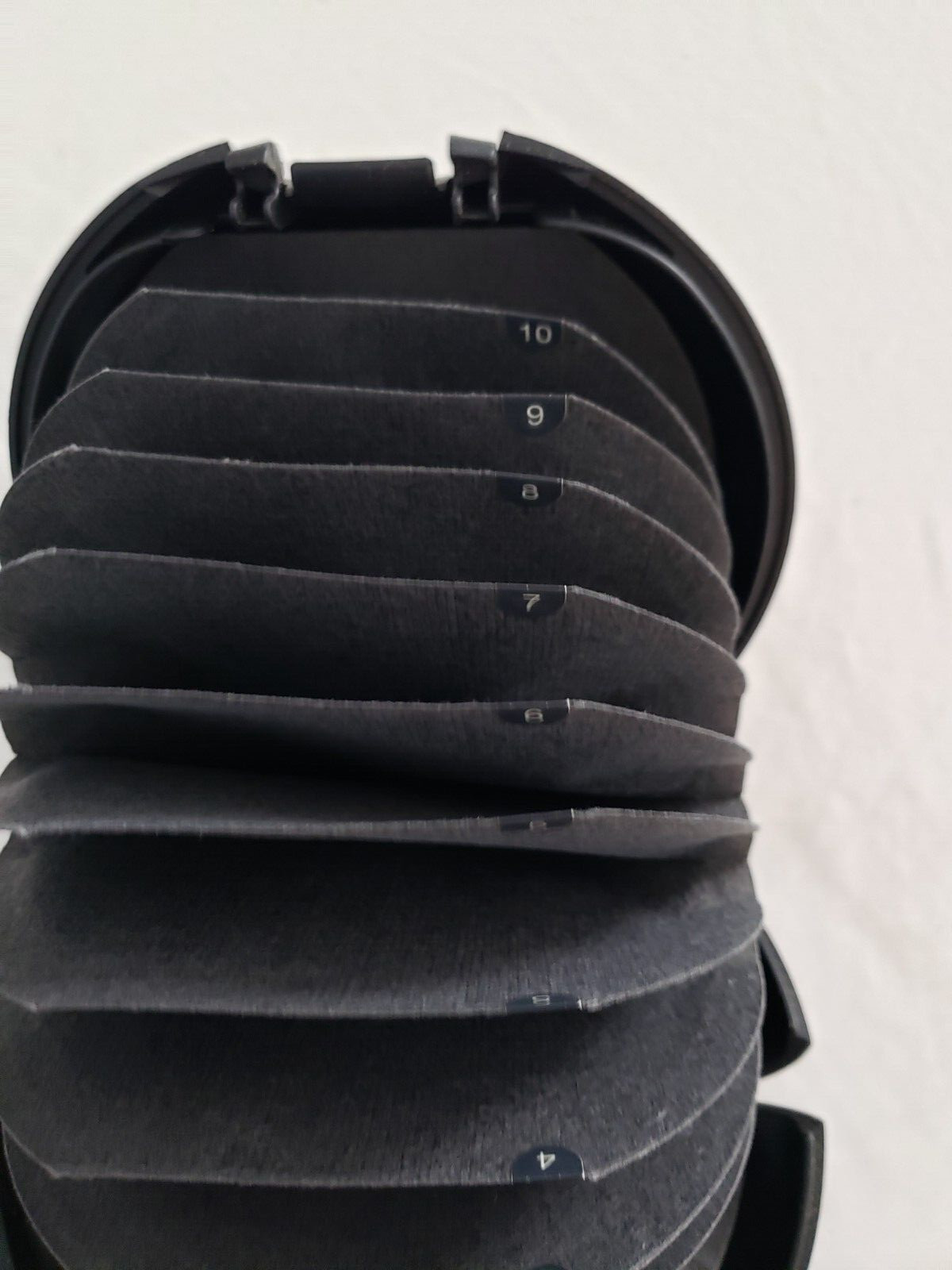 DiscGear Discus 20 Disc CD DVD Game Holder Hard Shell black Storage Carry Case