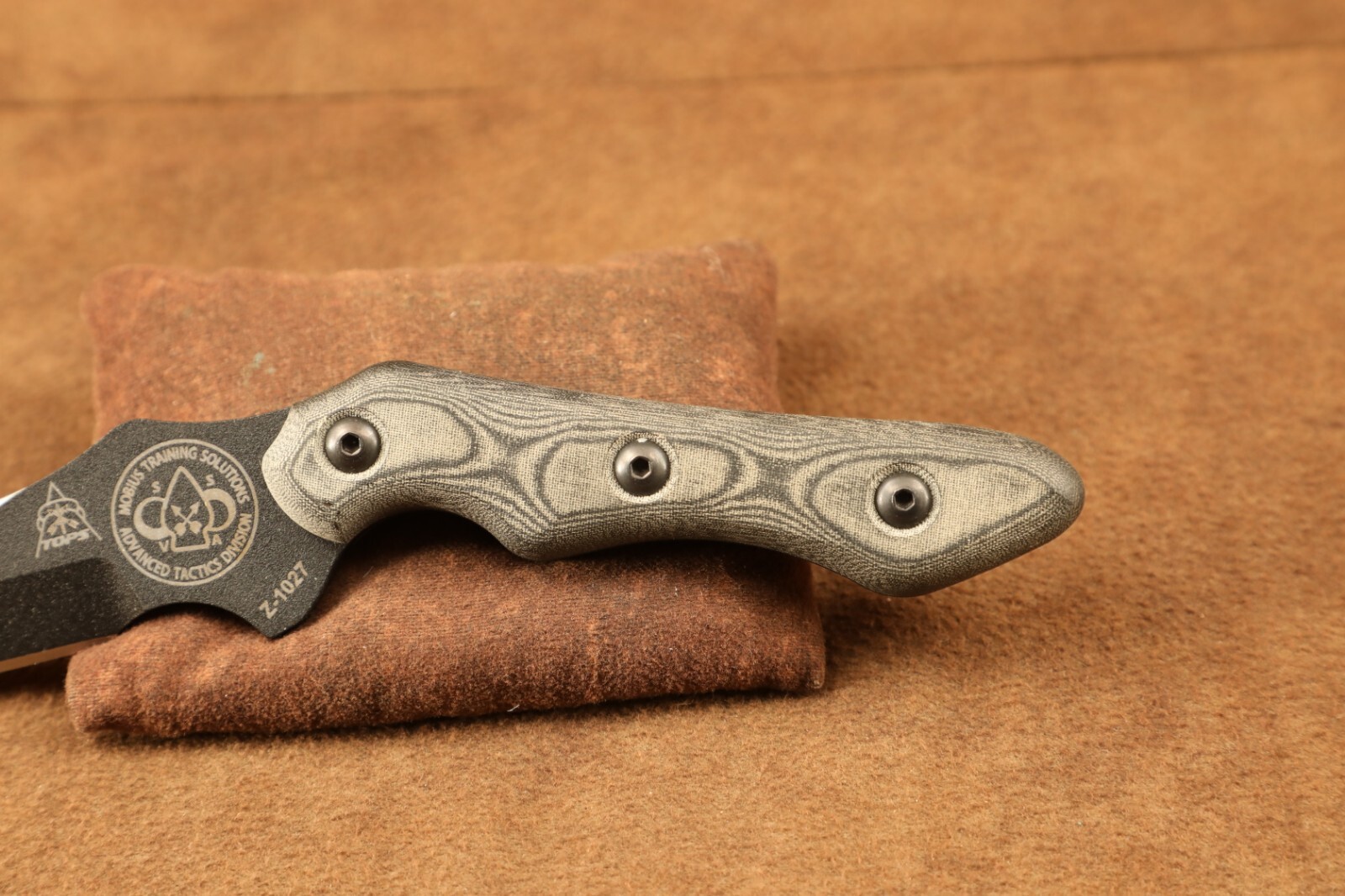 TOPS Knives HKT Hunter Killer Tracker Z1027 Mobius Training Fixed