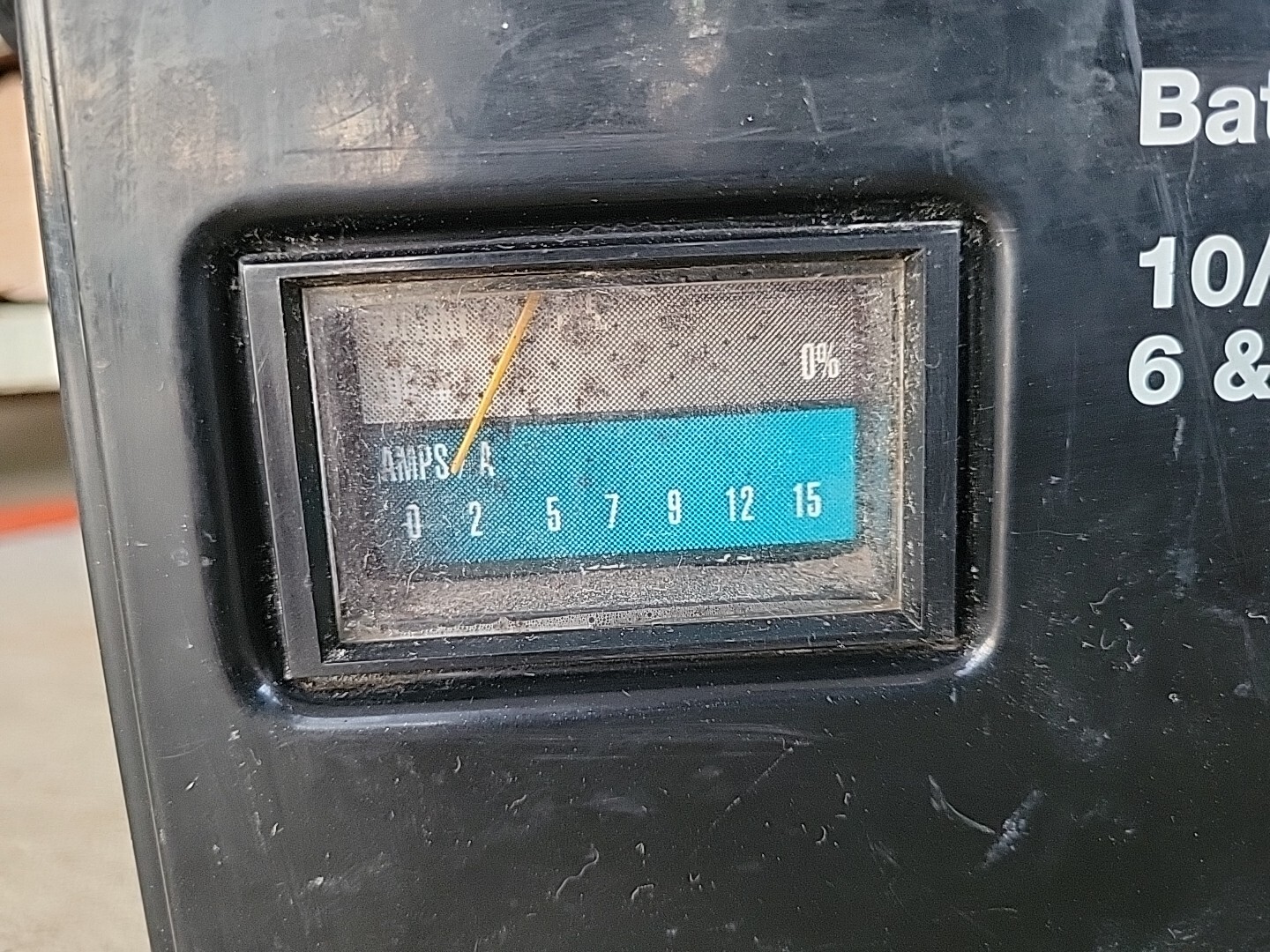 Vintage John Deere Battery Charger 10/2 Amp 6 & 12 Volt TY5161