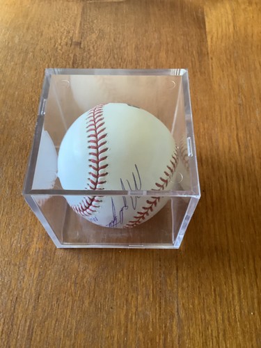 Miguel Tejada Signed Autographed Baseball with Orioles Auth. Seal, #10, MVP 2002 - Picture 3 of 10