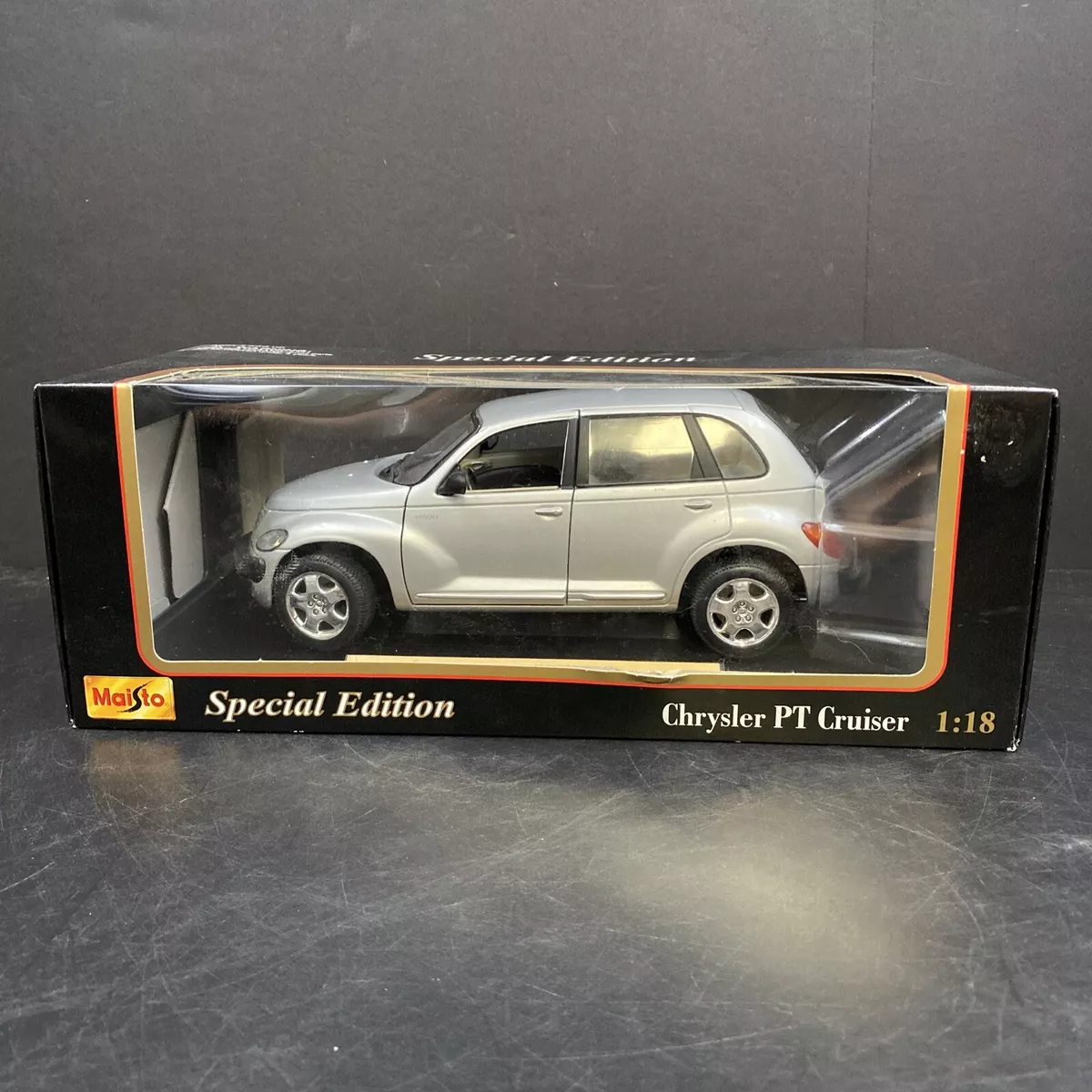 Maisto Special Edition Silver Chrysler PT Cruiser 1 18 Scale