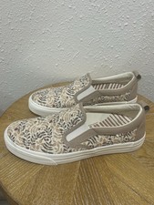 Taos Sneakers Women  s Size 8 Rubber Soul Slip On Brown Floral Print Comfort