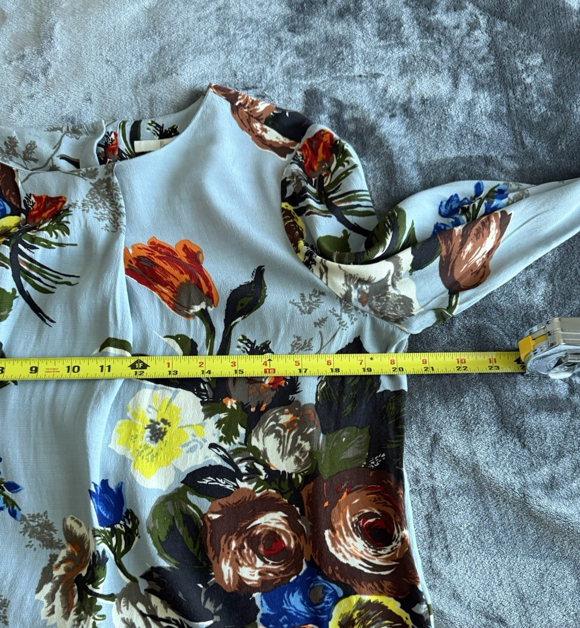 Boden Blue Floral Long Sleeve Blouse Size 8 Buttons on the Back Cottage Romantic