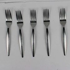 Lot Of 5 Oneida Silver Satin Teresa (Stainless) Flatware Dinner Forks 8.25" Long