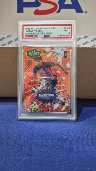 Lamíne Yamal Wild Card Splat PSA 9. 1/2