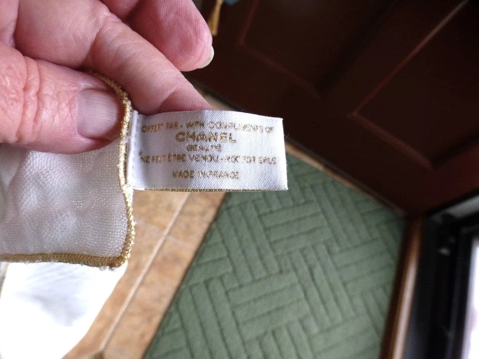 VIP Chanel Holiday Throw Blanket Snowflake with Gold Trim OB - Image 4 of 4