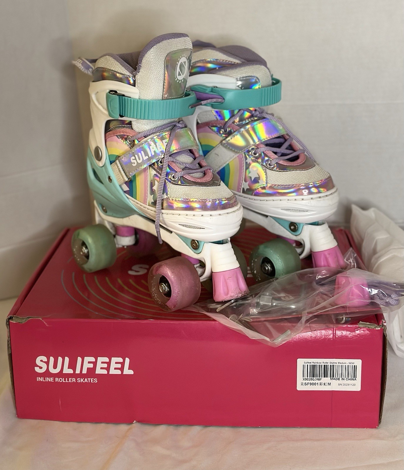 Sulifeel Rainbow Roller Skates Size Medium with Box 