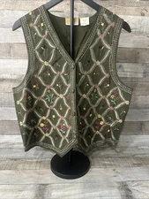 Weekend Provisions Embroidered Vest Green Floral Tapestry Sz Lg Fits like Medium