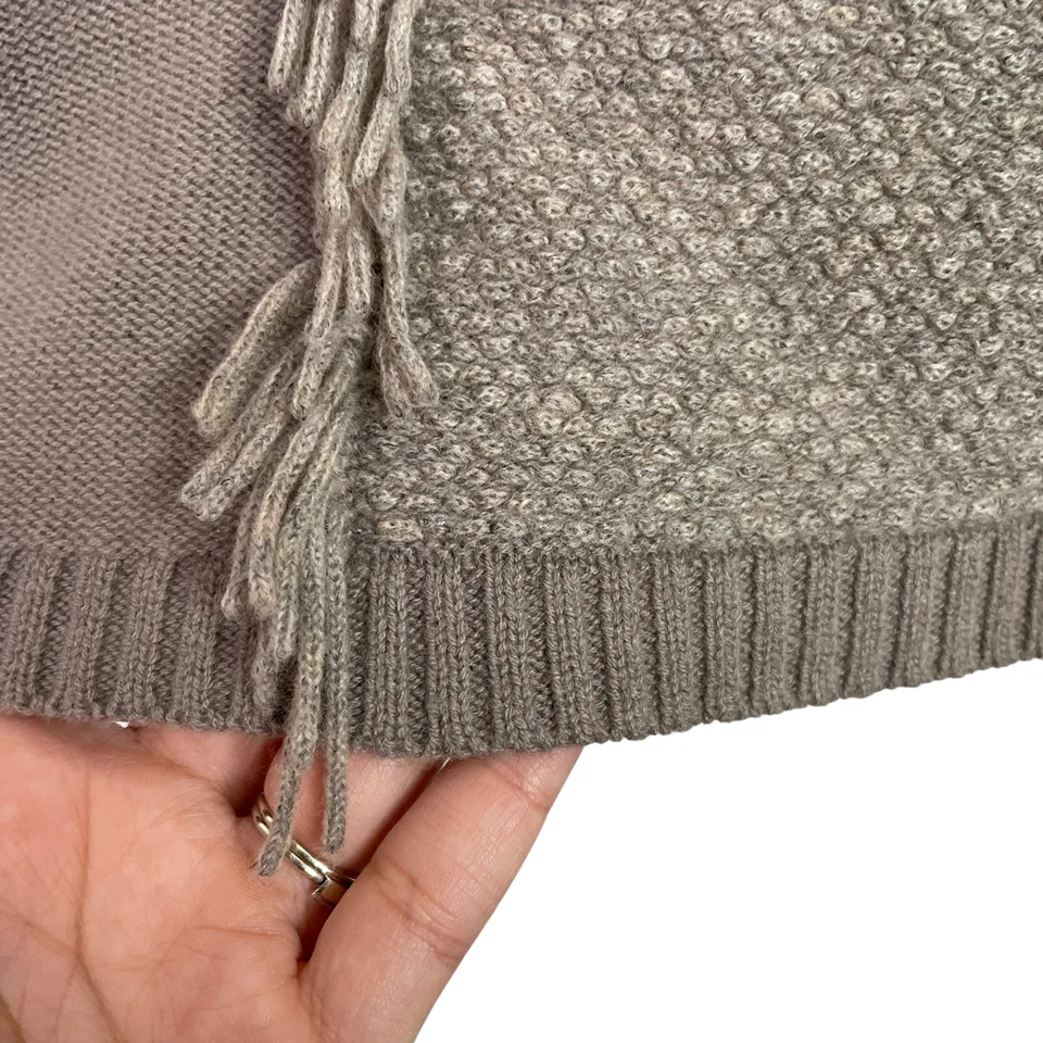 Suéter de manga corta con flecos y capucha para mujer Lafayette 148 talla P (0-2) Foto 4 de 4