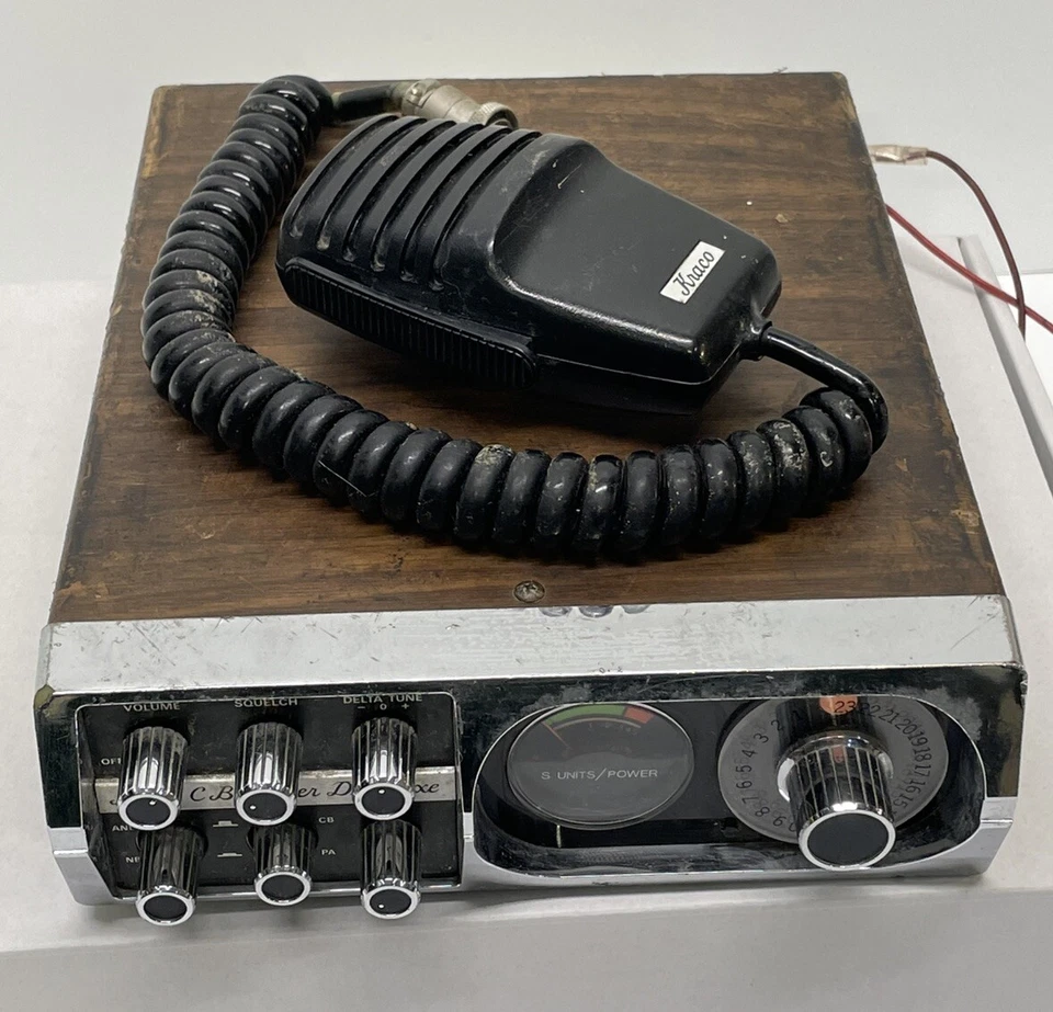 Vtg Kraco CB Super Deluxe w/ Microphone KCB-2330B De Luxe CB Radio Truck Van RV - Image 3 of 4