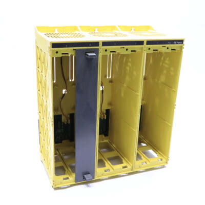 * GE FANUC 16T-MCU07402-001R00 RACK 3 POSITION W/ A20B-2000-0650 6 SLOT PC BOARD