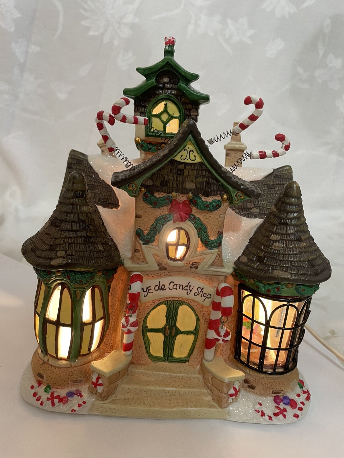 Disney Brass Key Christmas Village Ye Ole Candy Shop Building Porcelain
