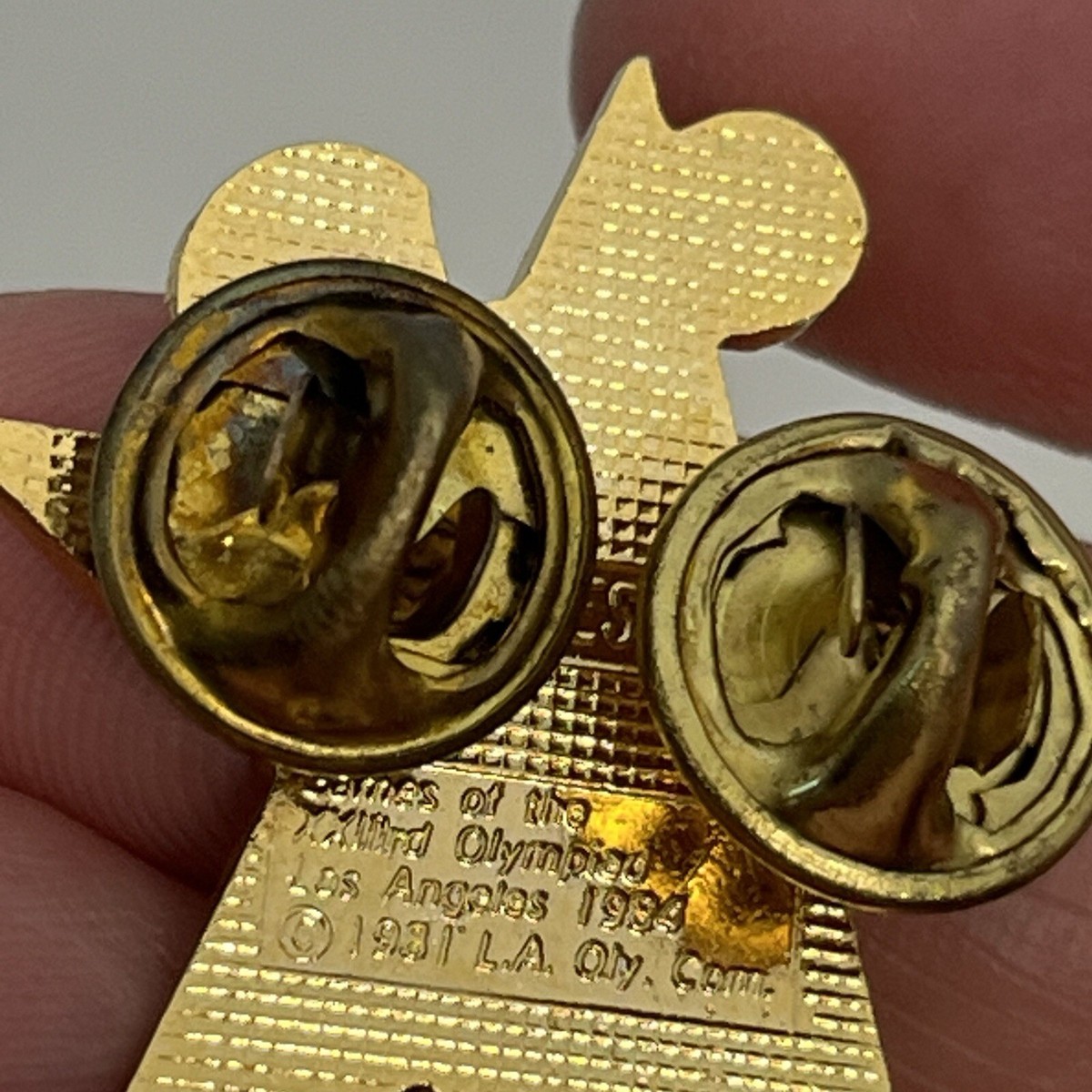 Pin's - JEUX OLYMPIQUES DE LOS ANGELES 1984 - MASCOTTE SAM