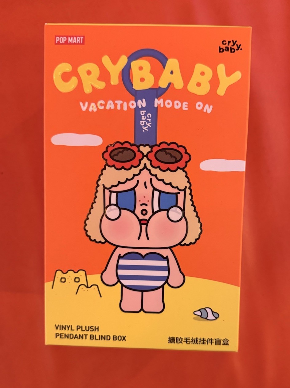 CRYBABY Vacation Mode On Series Blind Box Vinyl Plug Pendant Sealed