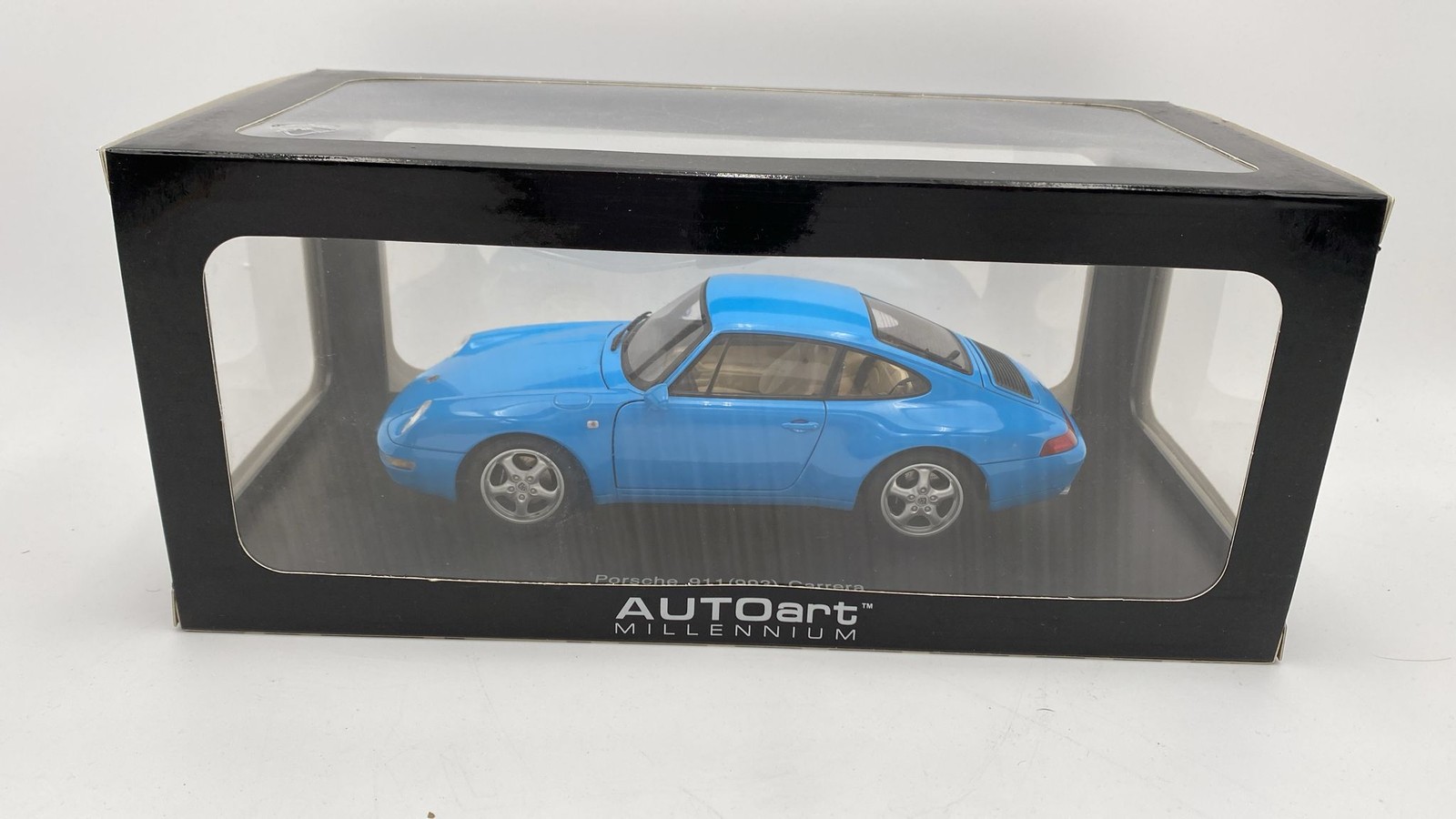 AUTOart Porsche 911 993 Carrera Riviera Blue Metallic 78133