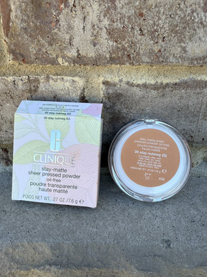 Clinique Stay-Matte Sheer Pressed Powder. 20 Stay Nutmeg (D). 0.27 oz. / 7.6 g.