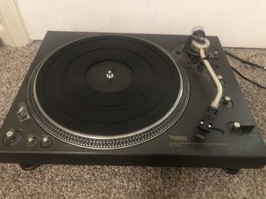 Technics SLP-1350 CDプレーヤー ジャンク Technics SLP-1350 CDプレーヤー ジャンク Technics SLP-1350 CD
