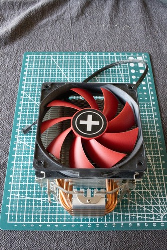 Crown CM4 CPU Kühler – 4 Heatpipes – 160W – mit Xilence Lüfter